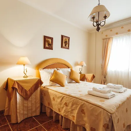 18 - Typical Portuguese