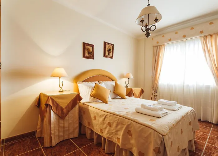 18 - Typical Portuguese