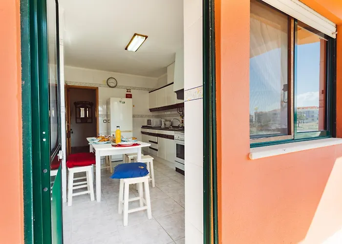 18 - Typical Portuguese Peniche