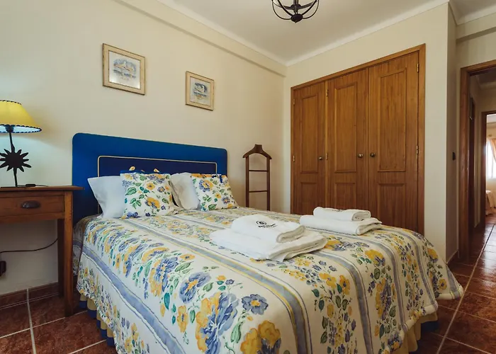 18 - Typical Portuguese *